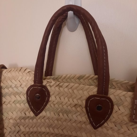 French Summer beach handwoven market bag backpack with adjustable straps. - Picture 4 of 8